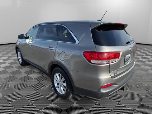 Used 2018 Kia Sorento L image 5