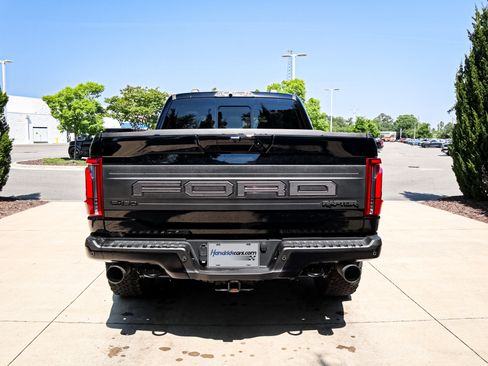 Used 2025 Ford F150 Raptor AWD/4WD image 9