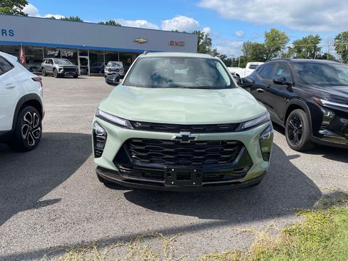 New 2025 Chevrolet Trax ACTIV w/ Sunroof Package image 5