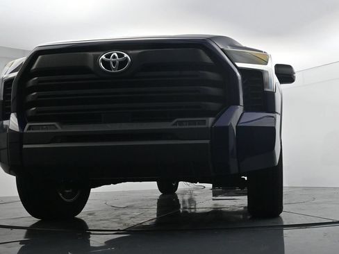 Used 2023 Toyota Tundra SR5 w/ SR5 Premium Package AWD/4WD image 29