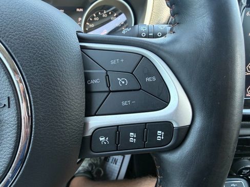 Used 2021 Jeep Compass Limited AWD/4WD image 19