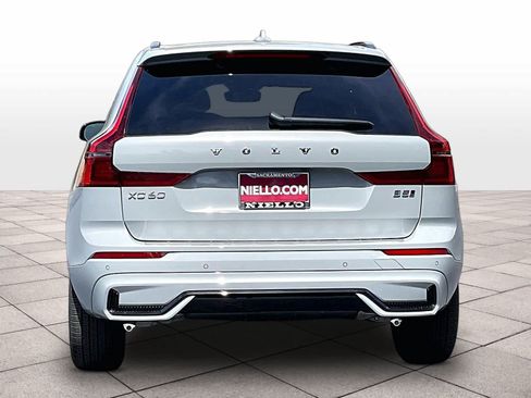 New 2027 Volvo XC60 B5 Core AWD/4WD image 6