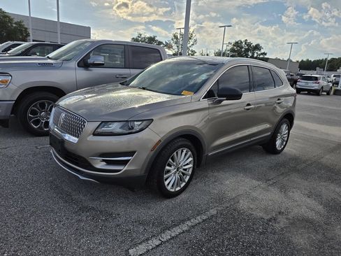 Used 2019 Lincoln MKC Premiere FWD image 4