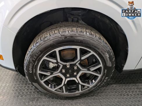 Used 2025 Ford Maverick Lariat w/ 4K Tow Package image 7