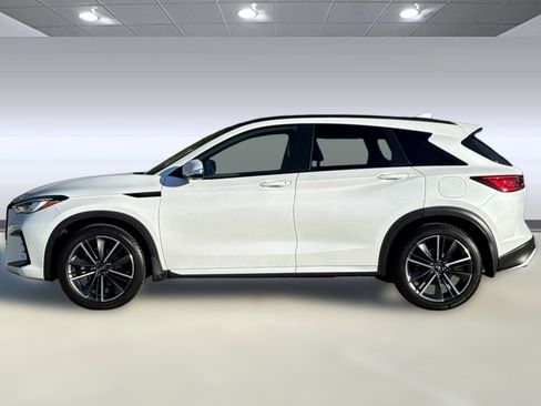Used 2024 INFINITI QX50 Sport image 2