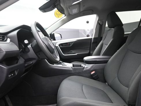 Used 2023 Toyota RAV4 LE image 13