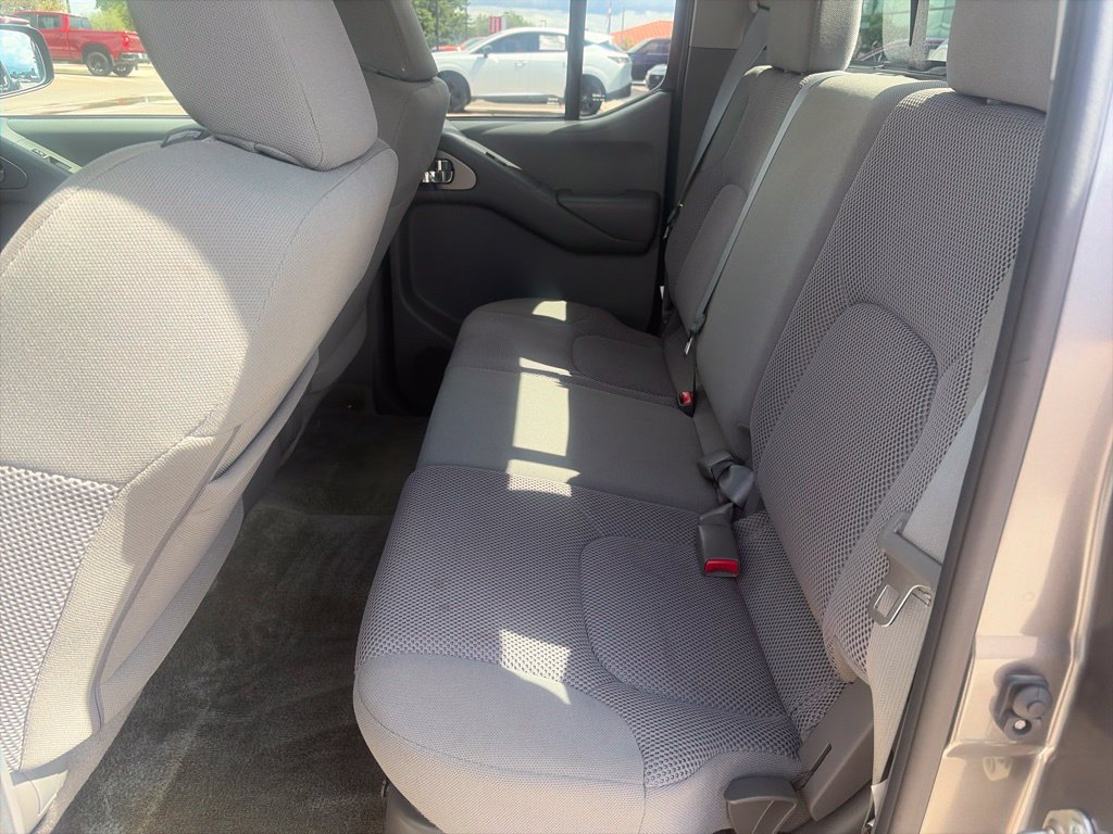 Used 2018 Nissan Frontier SV w/ Value Truck Package RWD image 18