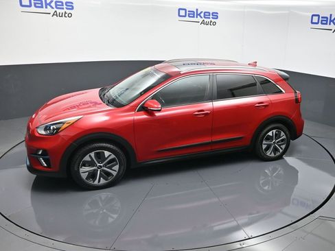 Used 2022 Kia Niro EX Premium image 50