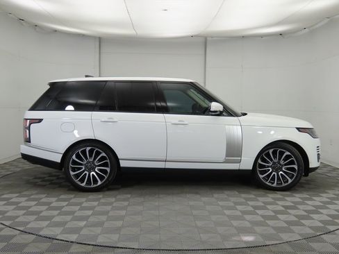 Used 2022 Land Rover Range Rover Westminster Edition image 4