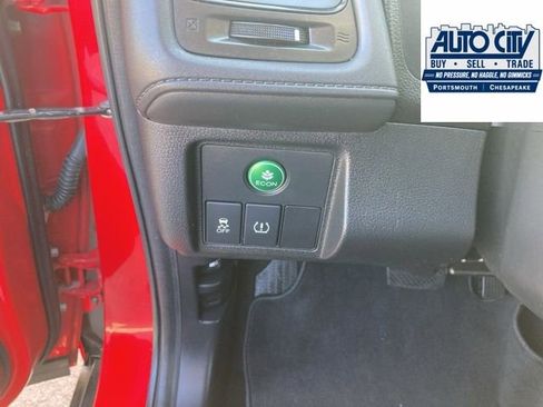Used 2016 Honda HR-V LX image 17
