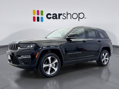 Used 2023 Jeep Grand Cherokee Limited AWD/4WD image 1