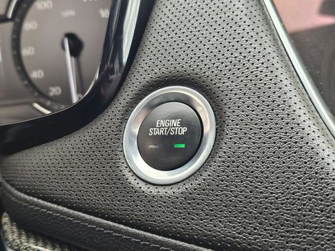 Used 2022 Cadillac XT5 Sportv image 38