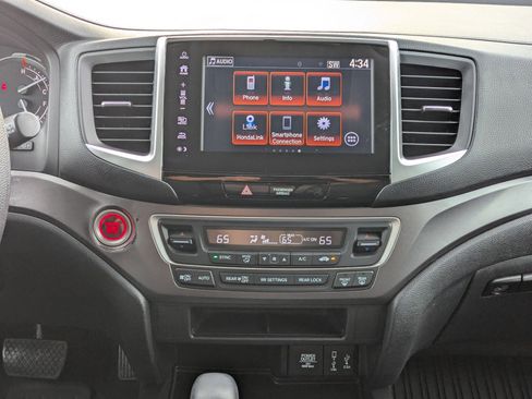 Used 2018 Honda Pilot EX image 15