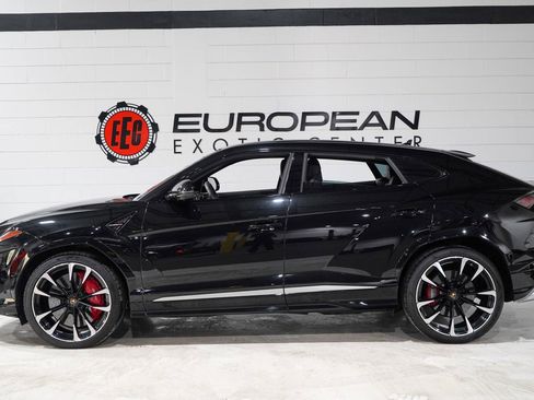 Used 2020 Lamborghini Urus image 12