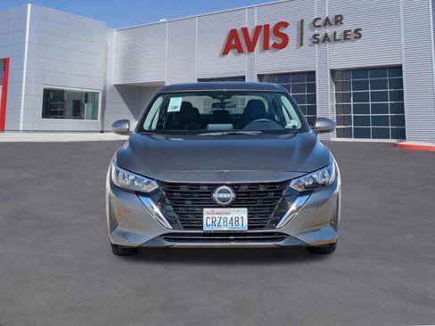 Used 2025 Nissan Sentra SV FWD image 2