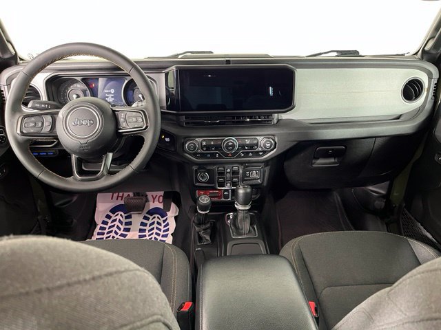Used 2024 Jeep Wrangler Unlimited AWD/4WD image 40