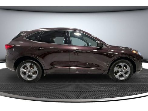 Used 2023 Ford Escape ST-Line Select AWD/4WD image 13