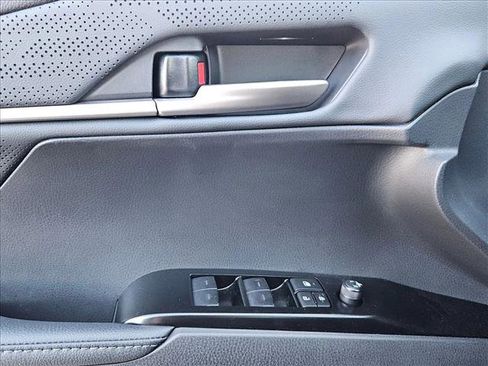 Used 2025 Toyota Camry XSE image 6