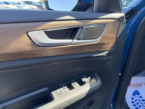 New 2026 Volkswagen Atlas SE image 18