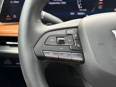 Used 2024 Cadillac XT4 Premium Luxury FWD image 19