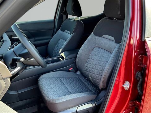 New 2026 Nissan Kicks SV w/ SV Premium Package FWD image 16