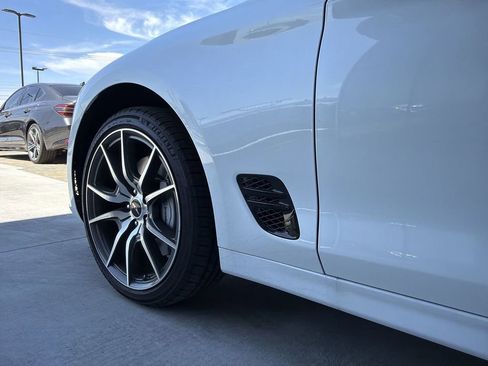 New 2026 Genesis G70 2.5T AWD/4WD image 17