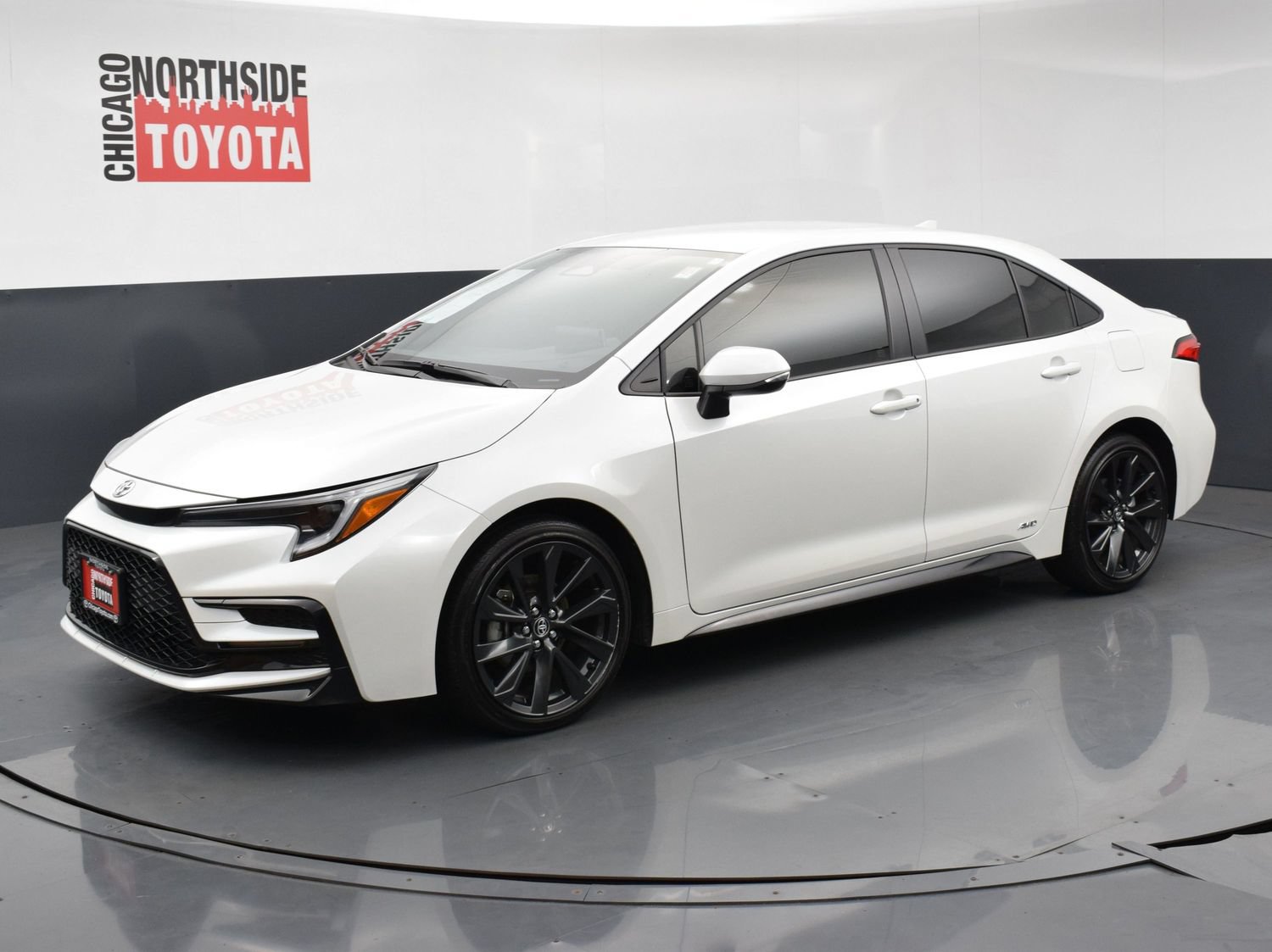 Used 2026 Toyota Corolla SE w/ SE Premium Package AWD/4WD image 8
