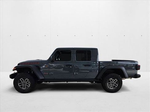 New 2025 Jeep Gladiator Mojave w/ Convenience Group image 5