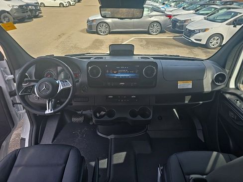 New 2025 Mercedes-Benz Sprinter 3500 image 12