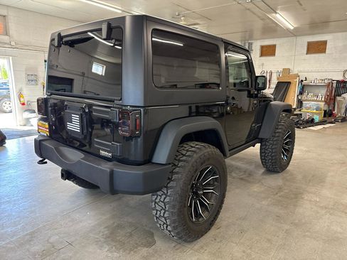 Used 2015 Jeep Wrangler Rubicon w/ Power Convenience Group AWD/4WD image 59