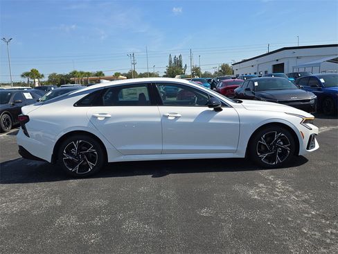 New 2026 Kia K5 GT-Line image 9