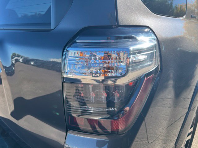 Used 2014 Toyota 4Runner Limited AWD/4WD image 11