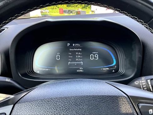 Used 2024 Hyundai Venue SEL FWD image 12