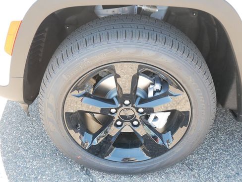 New 2025 Jeep Grand Cherokee Limited image 20