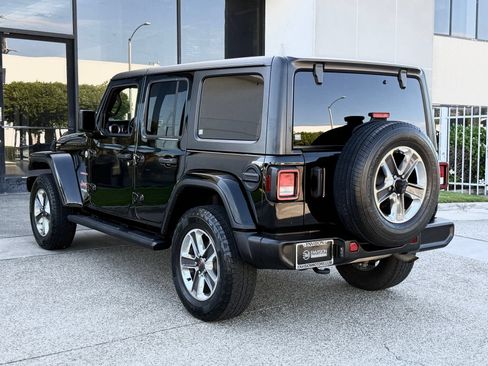 Used 2021 Jeep Wrangler Unlimited Sahara AWD/4WD image 10