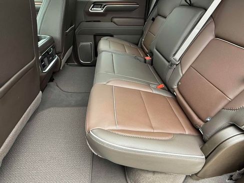 New 2026 GMC Sierra 1500 Denali w/ Denali Reserve Package AWD/4WD image 11