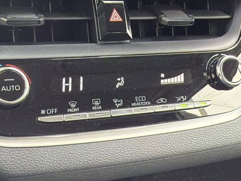 Certified 2022 Toyota Corolla LE image 19