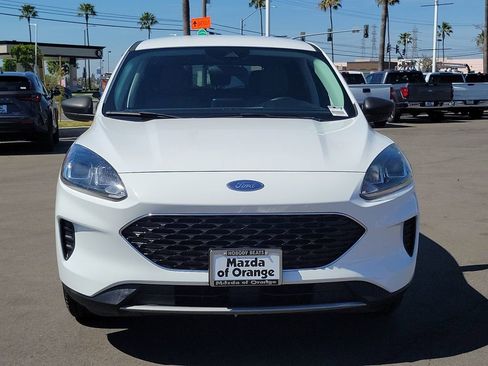 Used 2022 Ford Escape SE image 28