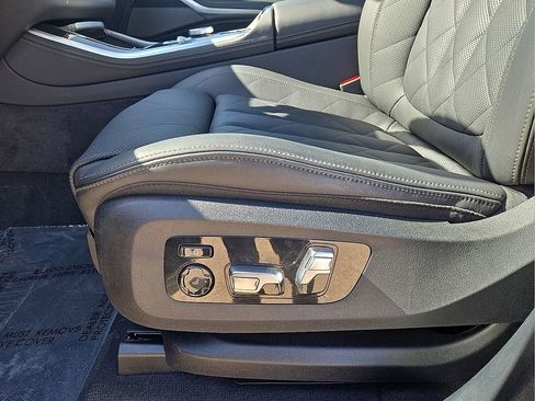 Used 2026 BMW X5 sDrive40i image 21