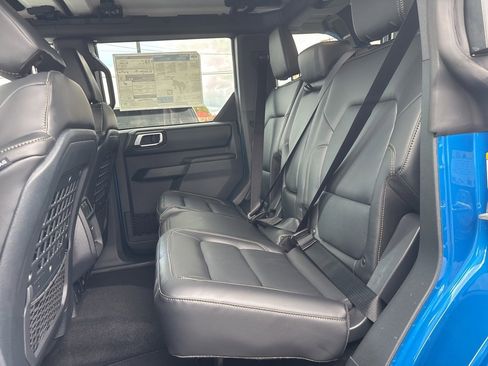 New 2025 Ford Bronco Badlands image 23