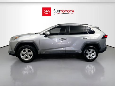 Used 2019 Toyota RAV4 XLE image 7