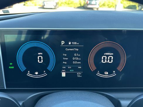 New 2026 Hyundai Tucson Blue SE image 24