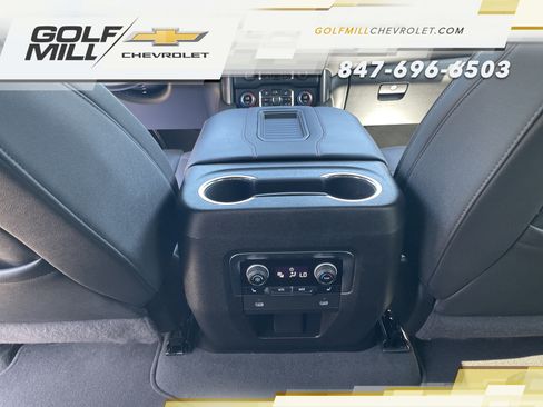 Used 2024 Chevrolet Suburban RST w/ Luxury Package AWD/4WD image 27