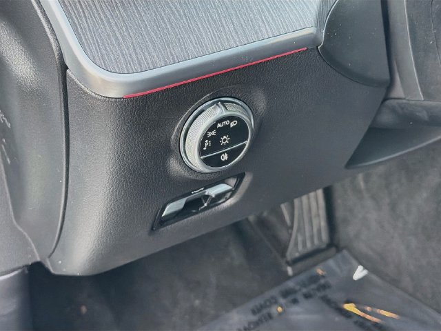 Used 2023 Mercedes-Benz C 300 Sedan image 10