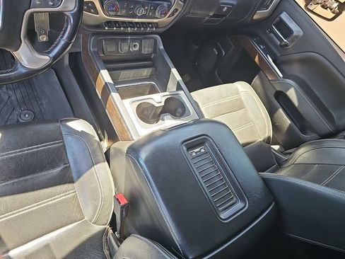 Used 2019 GMC Sierra 3500 Denali AWD/4WD image 25