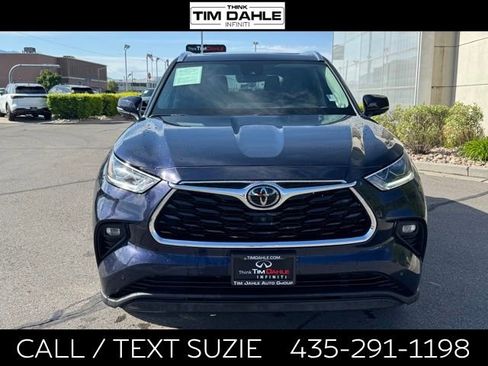 Used 2021 Toyota Highlander Limited AWD/4WD image 4