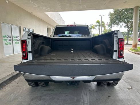 Used 2026 RAM 3500 Tradesman w/ Chrome Appearance Group A AWD/4WD image 32