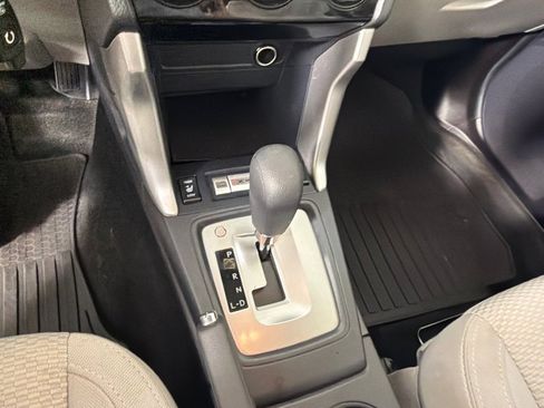 Used 2017 Subaru Forester 2.5i Premium AWD/4WD image 19