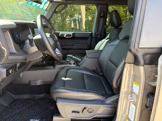 Used 2026 Ford Bronco Badlands AWD/4WD image 11