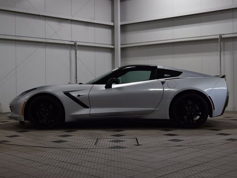 Used 2016 Chevrolet Corvette Stingray Coupe w/ 2LT Preferred Equipment Group image 4